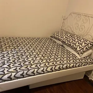 Budget Triple With En Bathroom 36a Toronto