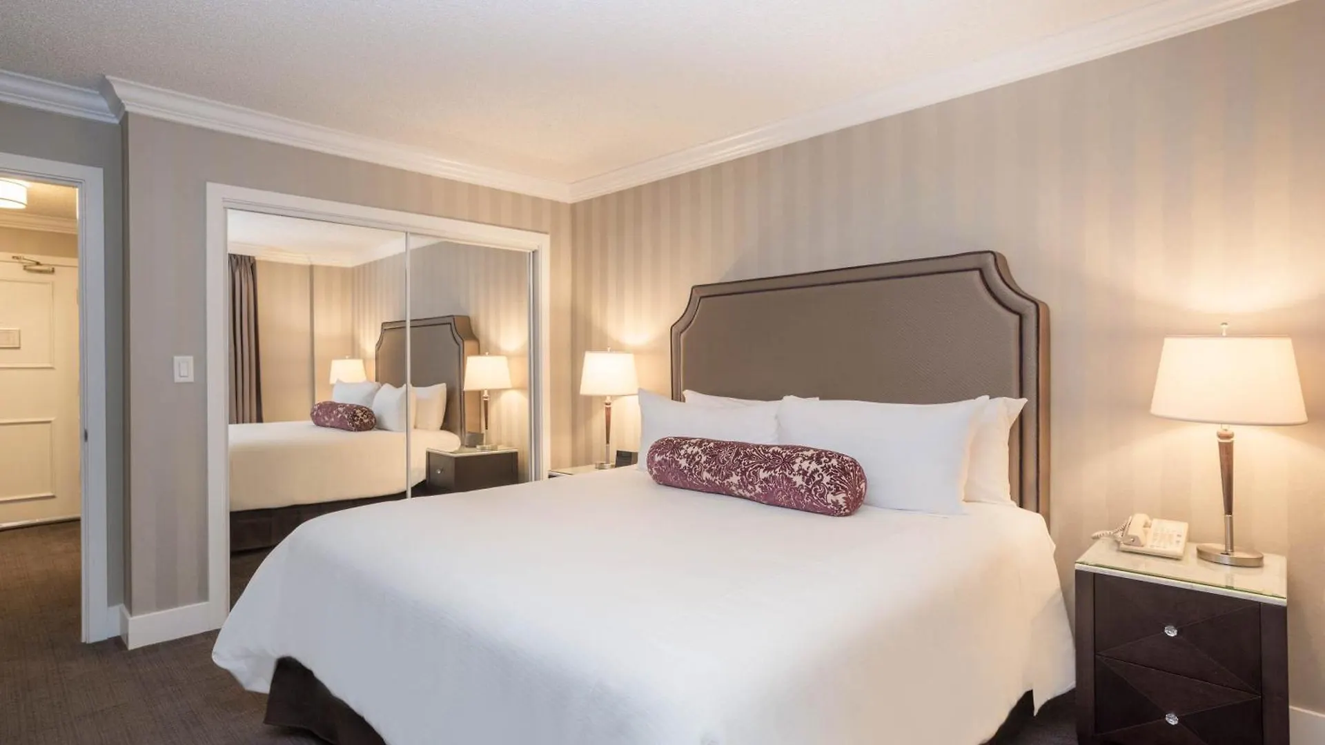 La Grande Residence At The Sutton Place Hotel Vancouver