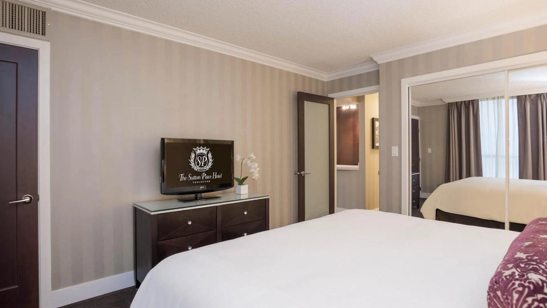 La Grande Residence At The Sutton Place Hotel Vancouver 5*,
