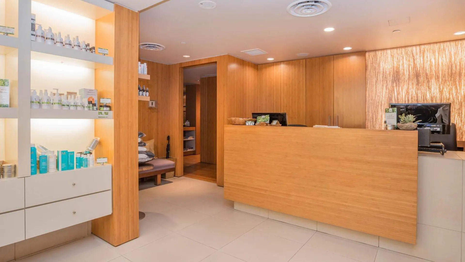 La Grande Residence At The Sutton Place Hotel Vancouver 5*,  Kanada