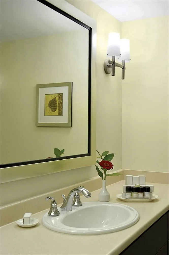 La Grande Residence At The Sutton Place Hotel Vancouver