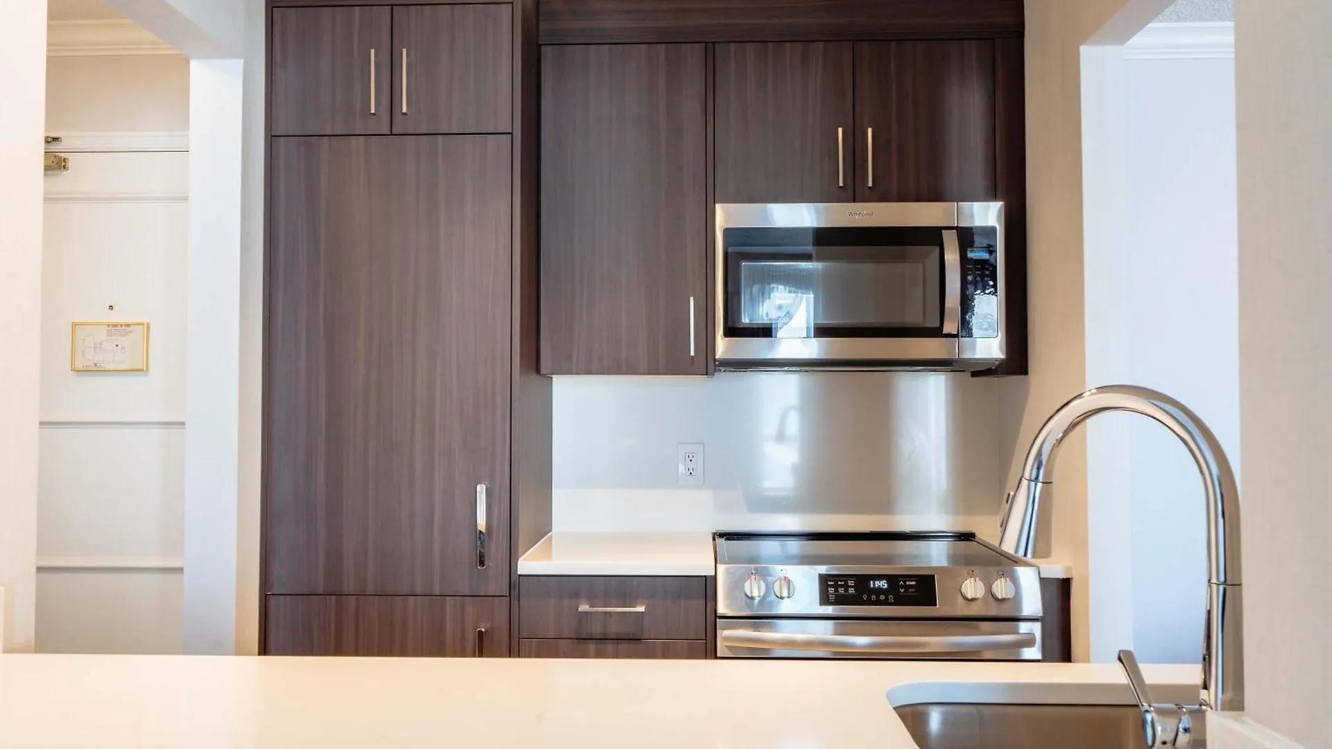 La Grande Residence At The Sutton Place Hotel Vancouver