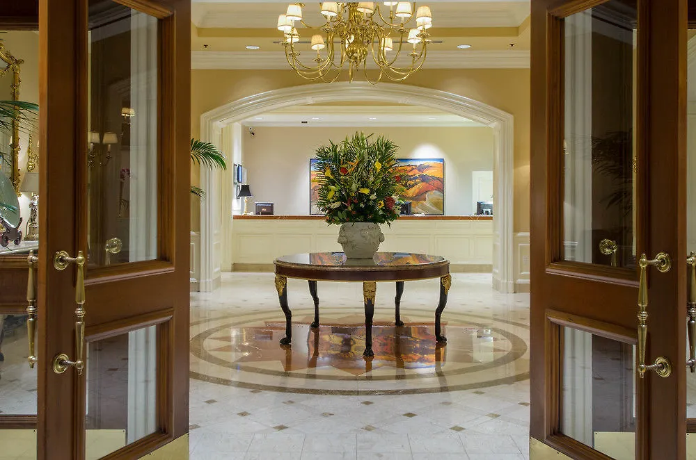 La Grande Residence At The Sutton Place Hotel Vancouver